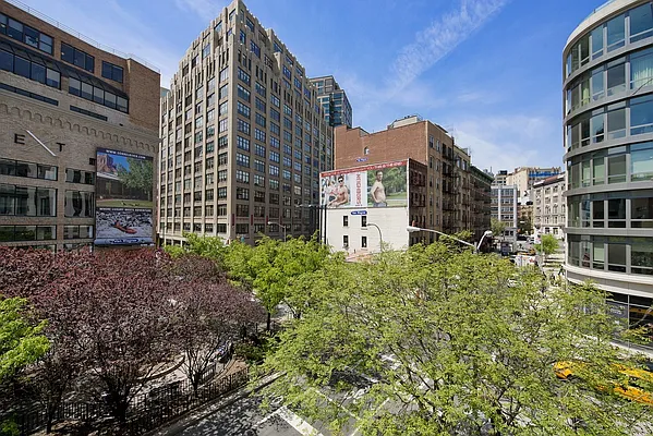 Sold by Nest Seekers International | media 2