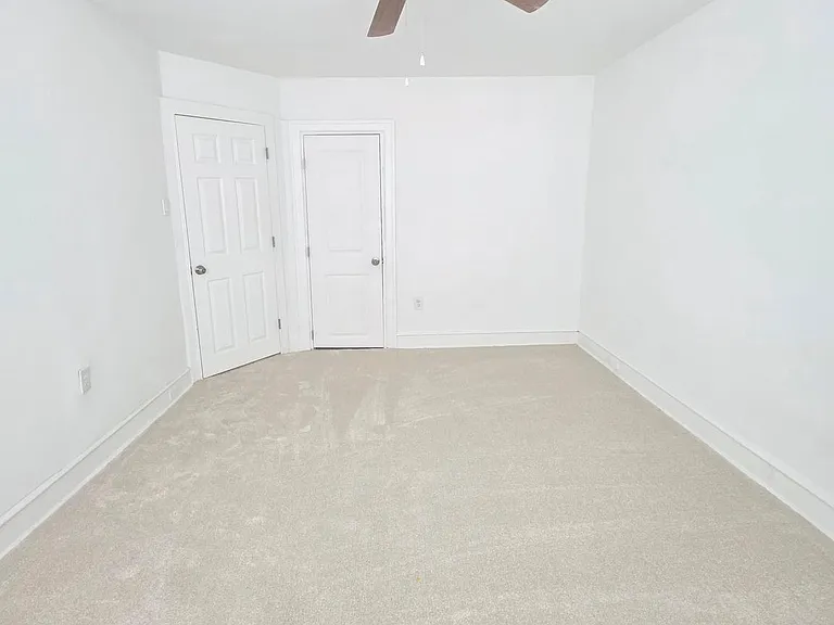 1108 E Stafford St — Photo 19
