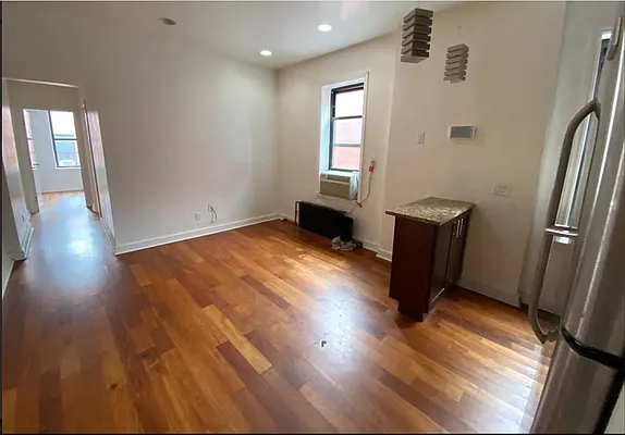 Rented by EXR | media 2