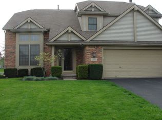 27053 Shawnee Dr, Perrysburg, OH 43551