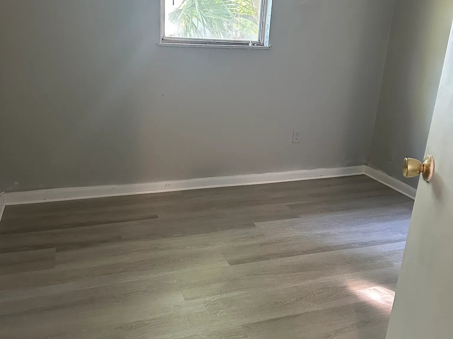 E 131st Ave, Tampa — Photo 3