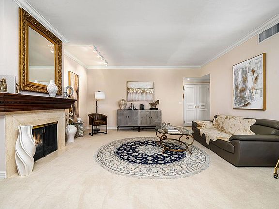 4th image of 900 Island Dr APT 304