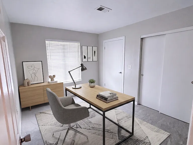 The Oaks Apartments — Photo 10