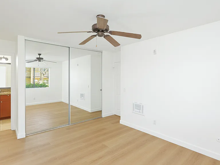 9949 Azuaga St #G103 — Photo 16
