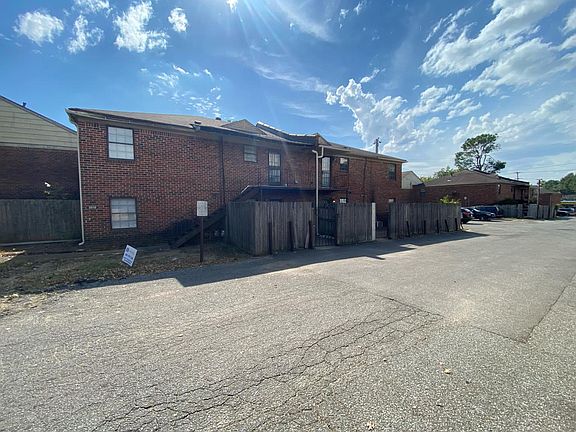 4th image of 3212 Colony Ln