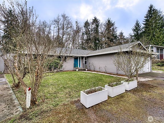 2nd image of 7048 NE Treemont Court