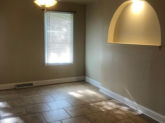 4th image of 108 S Kimberly Ave