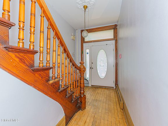 5th image of 131 6th Avenue