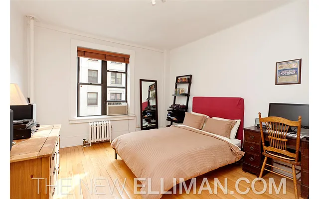 Sold by Douglas Elliman | media 7