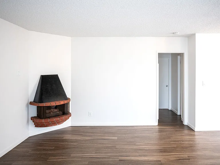 1032 Beryl St #2 — Photo 5