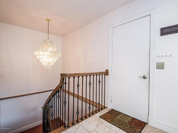 4th image of 3241 Lake Dr SE #5