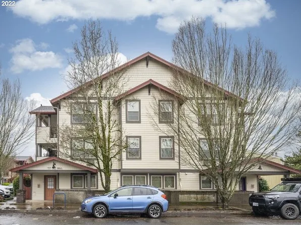 737 NE 99th Ave APT 20, Portland, OR 97220