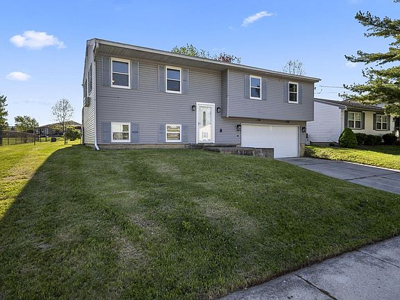 3rd image of 1006 Underwood South Dr