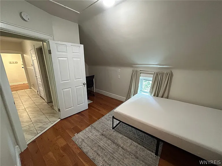 40 Lisbon Ave #UPPER — Photo 14