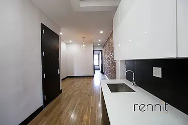 Rented by Rennit Inc.