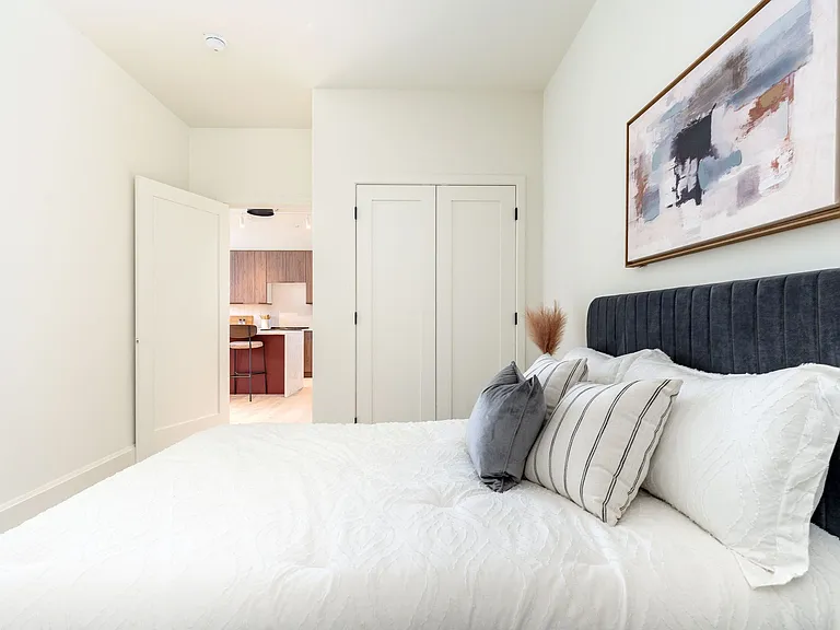 3003 Glenwood — Photo 30