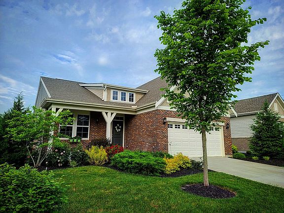 3rd image of 693 Palisade Dr