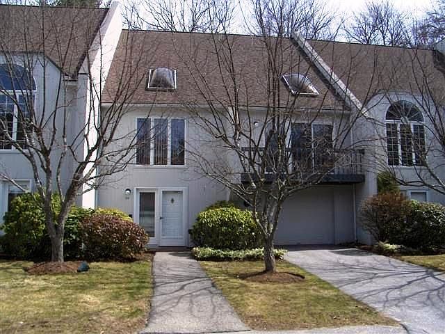 1st image of 30 Woodland Park Dr
