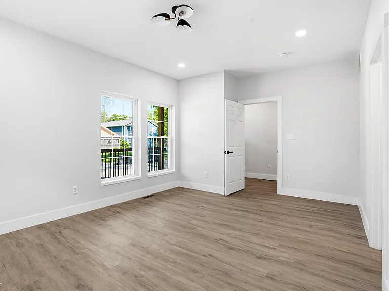 4623 Rookwood Ave — Photo 17