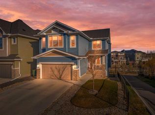 50 W Bayview Cir SW, Airdrie, AB T4B 4H3