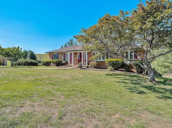 189 Westridge Dr, Daleville, VA 24083