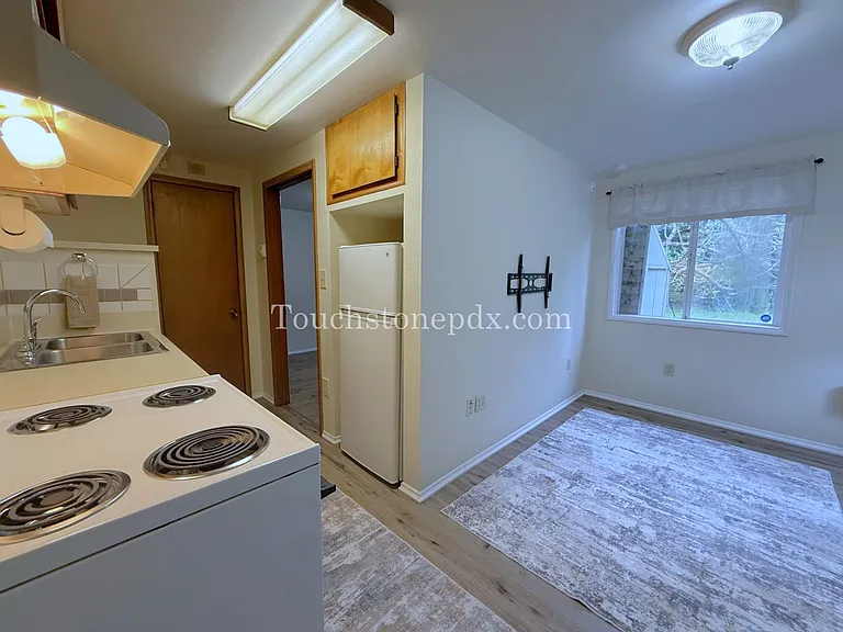 3224 SE Floss St — Photo 10