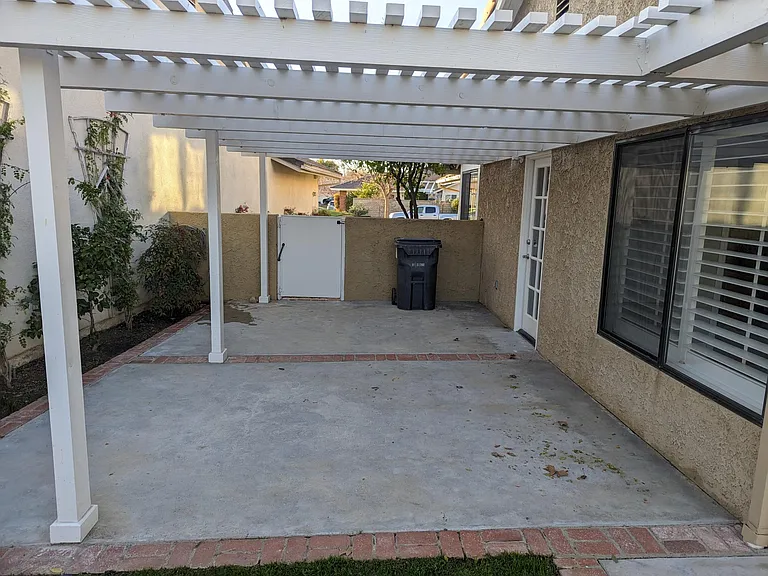 26006 Manzano Ct — Photo 4