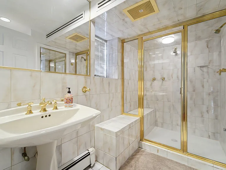 324 Brook St #324 — Photo 30