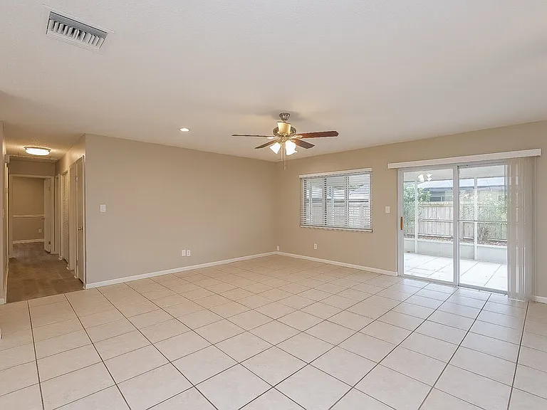15709 Squirrel Tree Pl — Photo 6