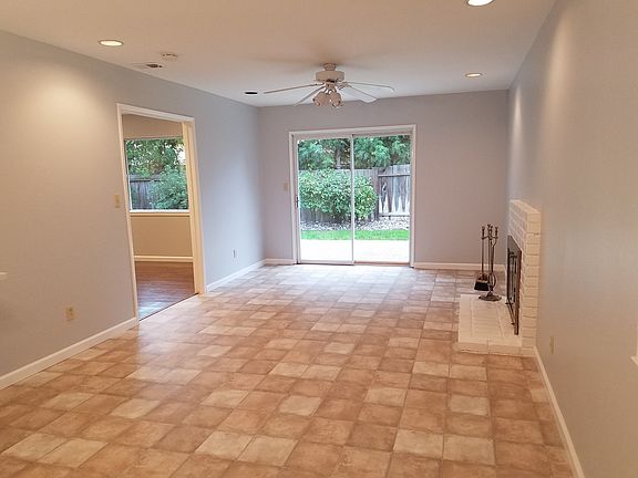5th image of 1594 Willowdale Dr