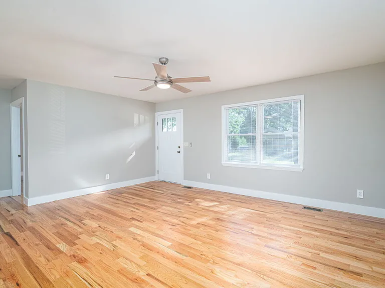 412 Forest Dr — Photo 7