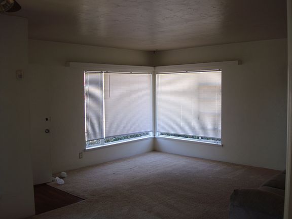 5th image of 813 Washington Ave