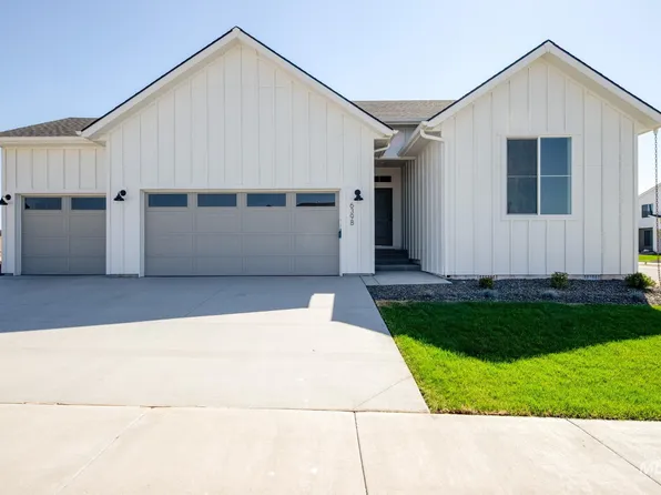 3695 W Piscina Dr, Meridian, ID 83642