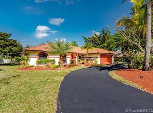 8715 NW 55th Pl, Pompano Beach, FL 33067