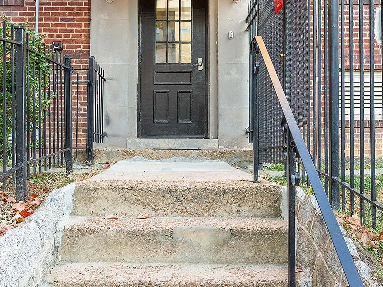 2415 Ontario Rd NW #102 — Photo 11