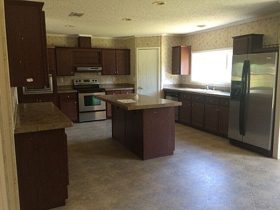 2nd image of 189 Honeysuckle Dr