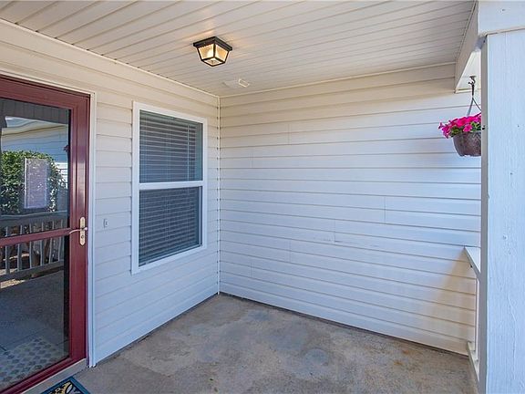 5th image of 15409 Ivy Hill Dr