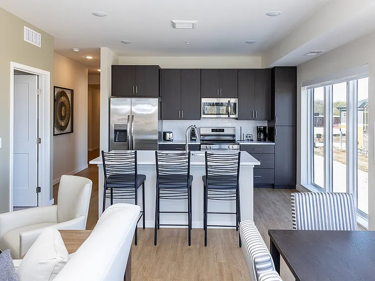 Avalon Apartments & Townhomes — Photo 25