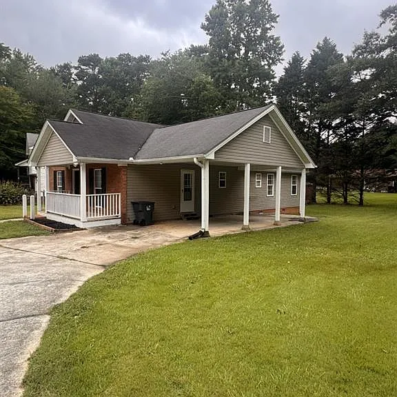 1149 Granite Ln — Photo 2
