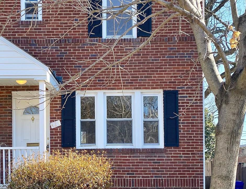 1st image of 423 S Veitch St