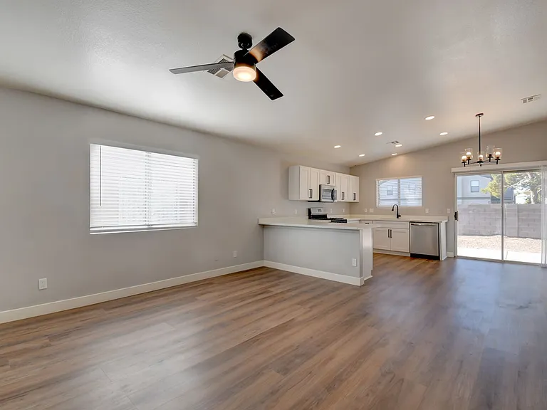 4009 Hidden Oasis Ct — Photo 5