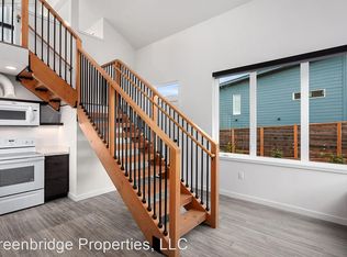 4215 NE Highland Ct #B, Portland, OR 97218