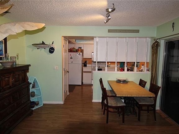 5th image of 565 26th Ave