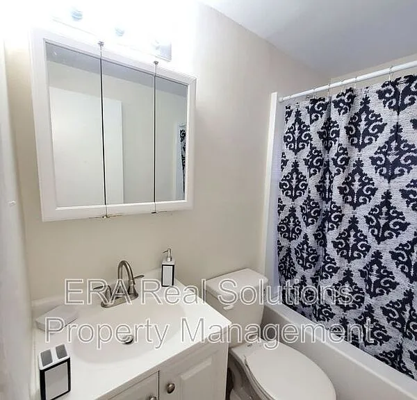 3600 Cushing Dr #B — Photo 3