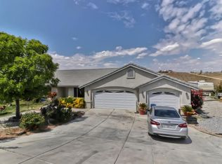 21828 Outpost Rd, Apple Valley, CA 92308