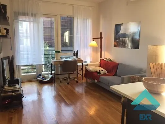 Rented by EXR | media 3