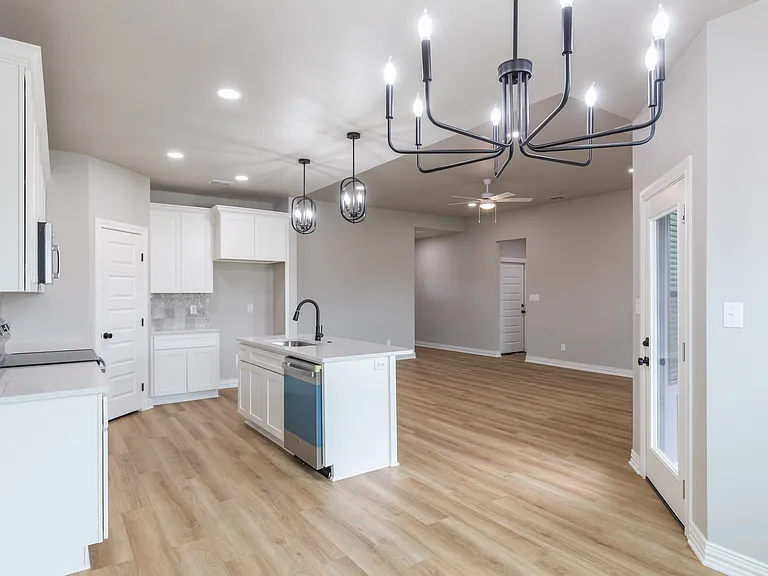 7717 Sawdust Trl — Photo 6