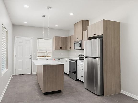 4th image of 3605 Frio Ave #4