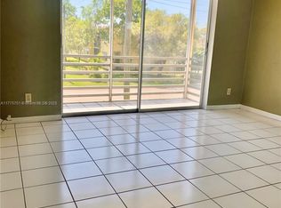 20201 NE 29th Ct APT D214, Aventura, FL 33180
