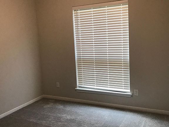 4th image of 1338 Grand Oak Trl